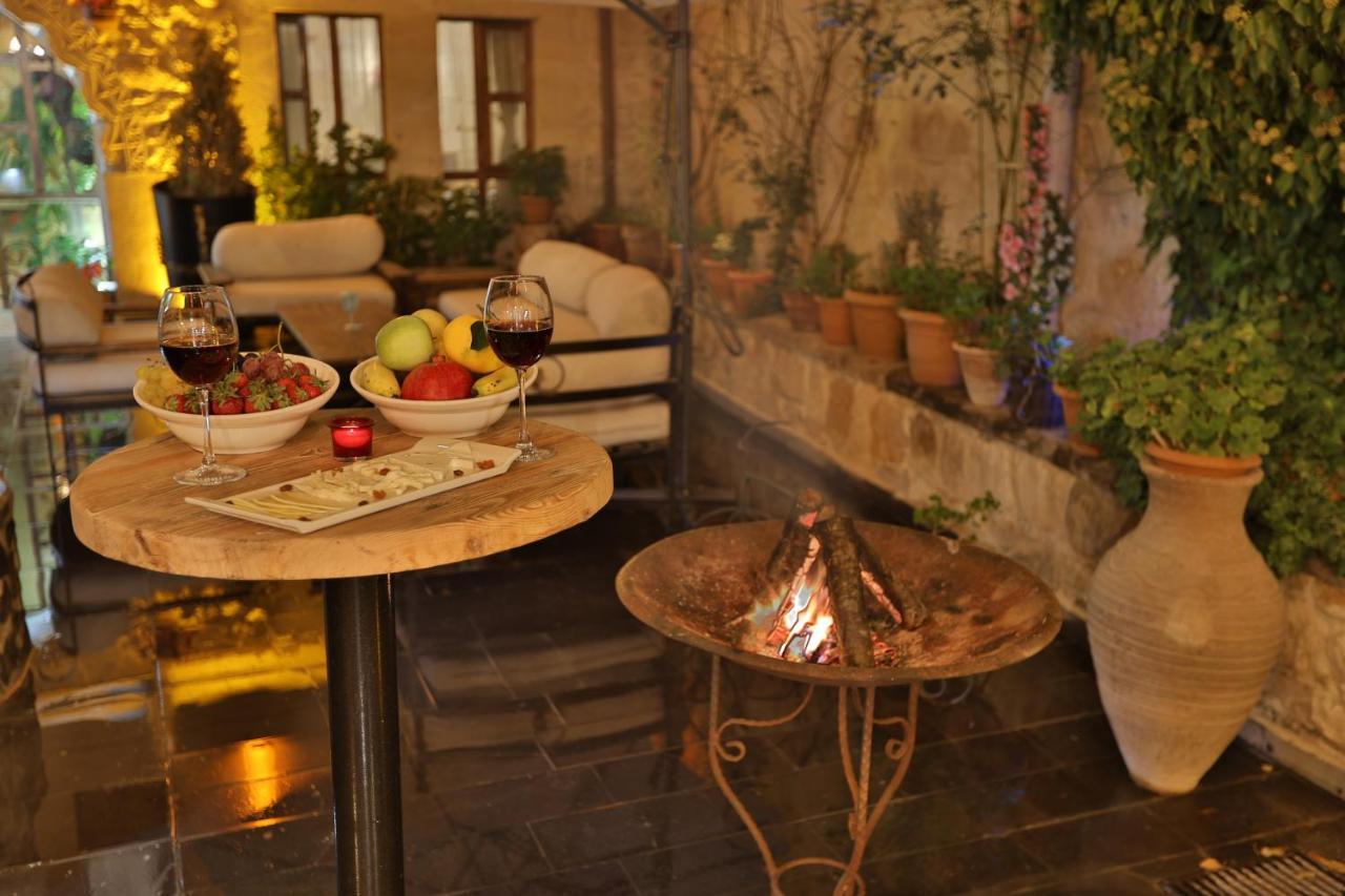 Aja Cappadocia Cave Hotel Ürgüp Zewnętrze zdjęcie