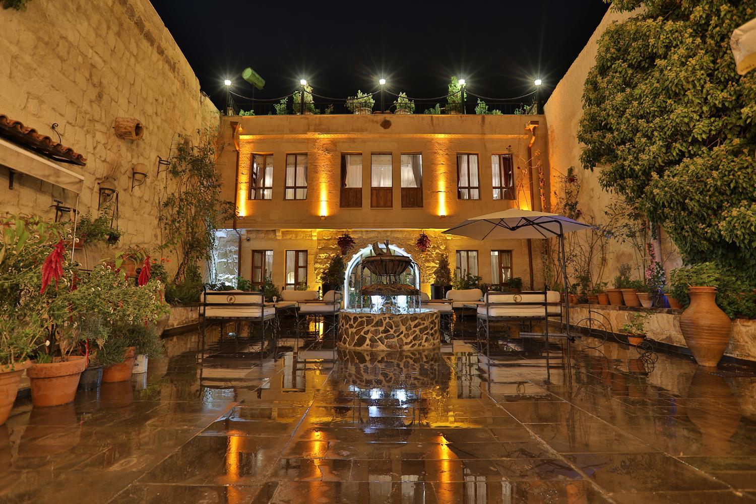 Aja Cappadocia Cave Hotel Ürgüp Zewnętrze zdjęcie